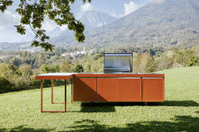 outdoorküche-deluxe-mit-bartisch-gartengrill