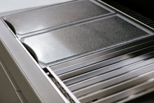 outdoorküche-deluxe-mit-grillflach-gartengrill